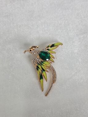 Women's Green Phoenix Bird Brooch Retro Style Pin Rhinestones Elegant Gold Tone